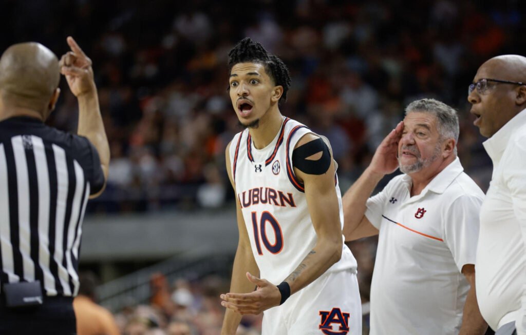 Auburn Falls to Tennessee in SEC Semifinals Auburn Falls to Tennessee in SEC Semifinals